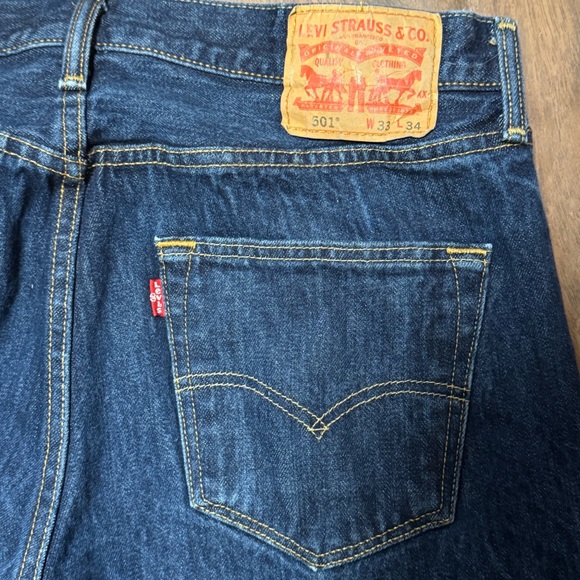 LEVI’S 501 Original Fit Blue Jeans Straight Leg Button Fly 5 Pocket Size 33 x 34 - Picture 5 of 11